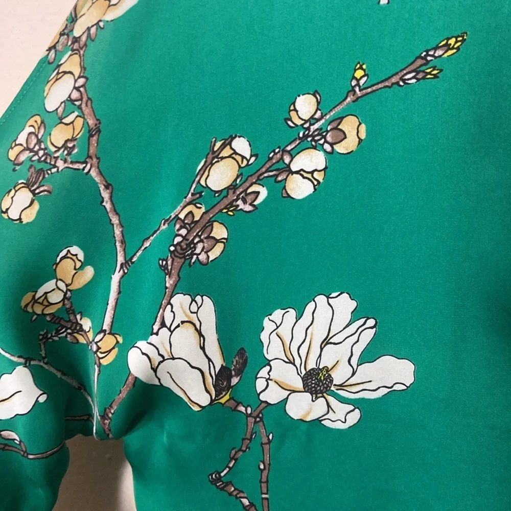 Green Zara Silky Floral Mini Dress short Satin Medium Bell Sleeve Cold Shoulder - Picture 9 of 9